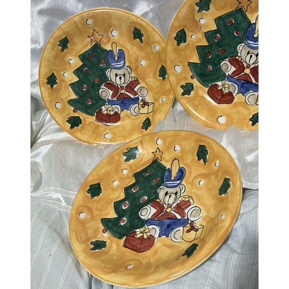 Three Nutcracker Bear Gibson Festive Christmas Tree 11 1/8" Yellow Dinner Plates - Picture 4 of 10